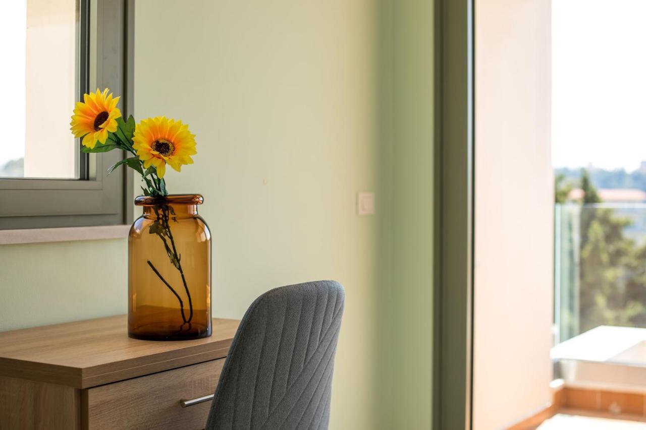 Eden Sunflower - Luxurious Apartment With Sea View Rhodes City المظهر الخارجي الصورة